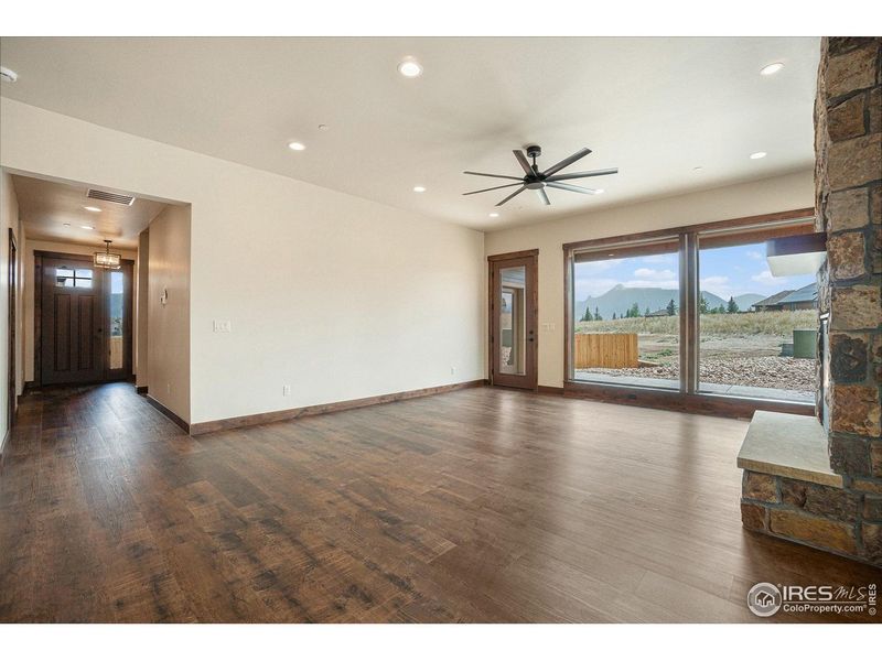 Spacious, unfurnished interior of a new home in , Estes Park (Image 14).