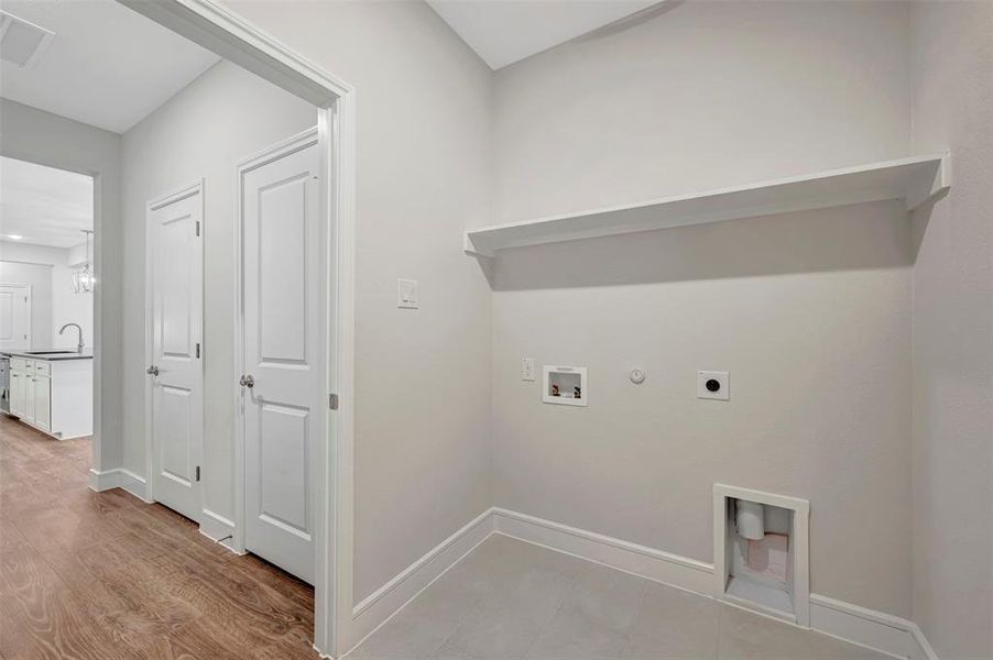 Spacious, unfurnished interior of a new home in Timberbrook, Justin (Image 31).