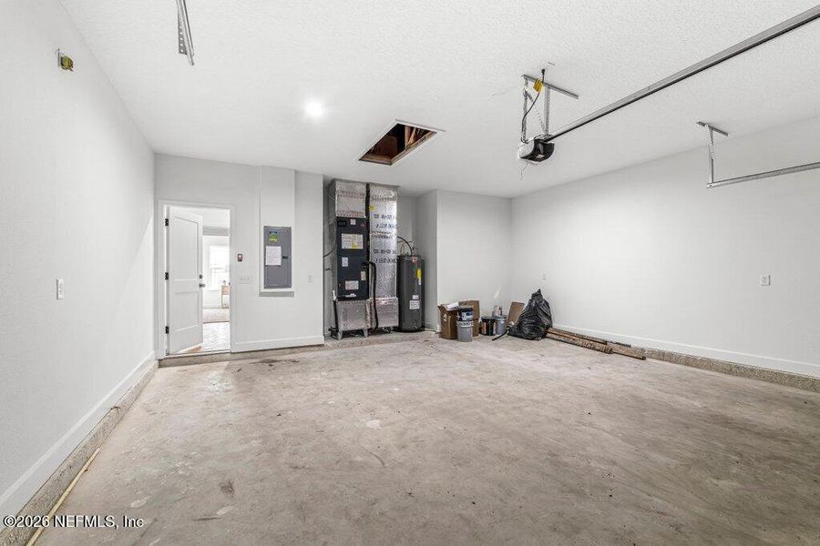 Spacious, unfurnished interior of a new home in , Keystone Heights (Image 40).