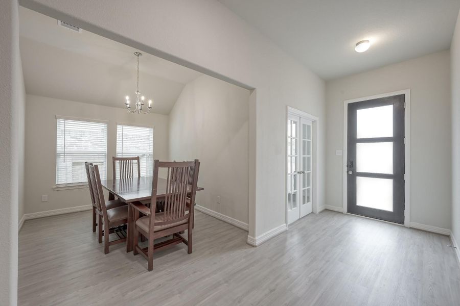 Great space to host meal gatherings