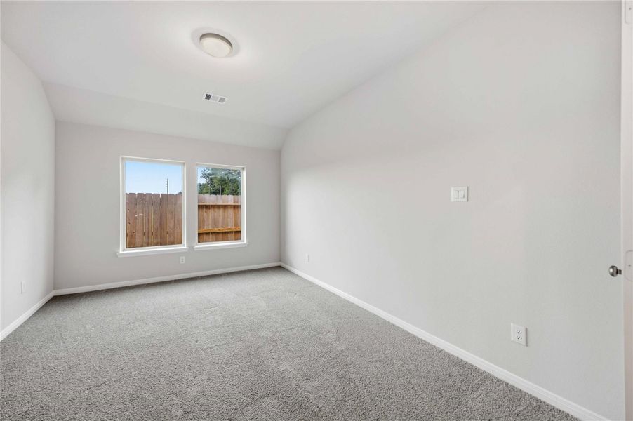 Spacious, unfurnished interior of a new home in Sundance Cove, Crosby (Image 14).