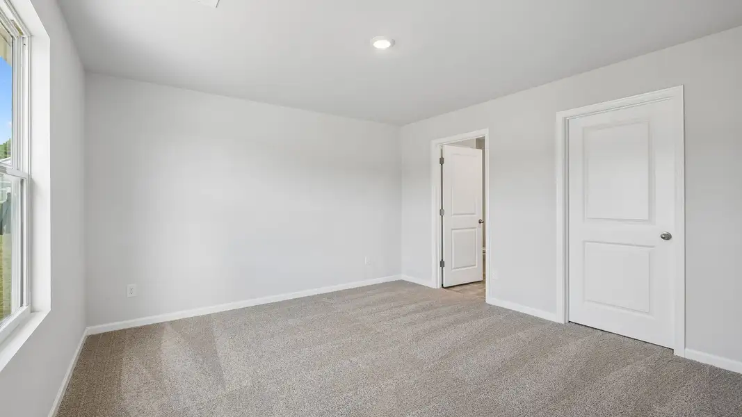Spacious, unfurnished interior of a new home in Saddle Trace, Lewisburg (Image 26). Spacious, unfurnished interior of a new home in Saddle Trace, Lewisburg (Image 26).