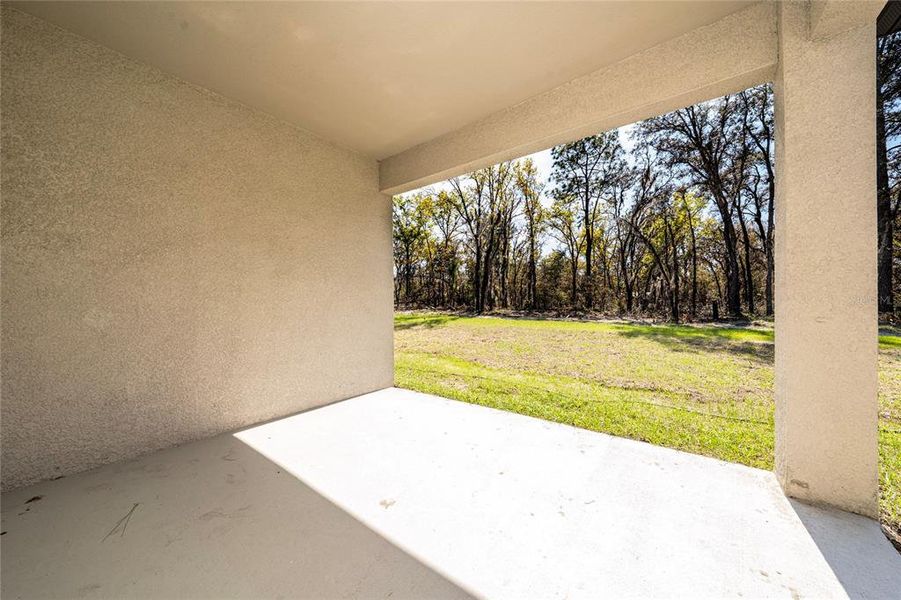 Exterior details and patio area of a home in , Ocala (Image 4).