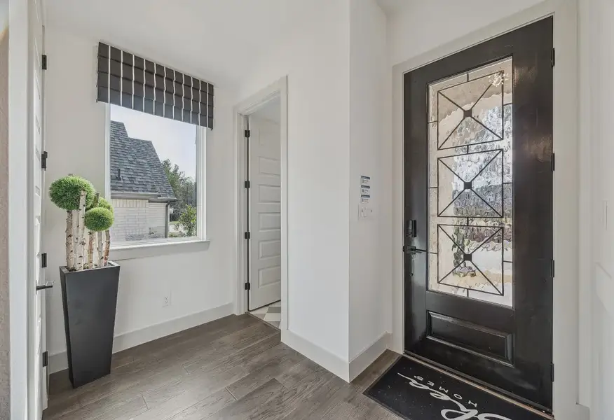 Plan 3034 Entry - Staged - 5 of 19