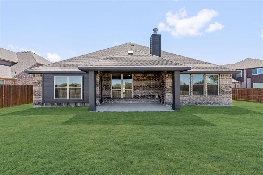 Exterior details and patio area of a home in Sunrise at Garden Valley, Waxahachie (Image 3). Exterior details and patio area of a home in Sunrise at Garden Valley, Waxahachie (Image 3).