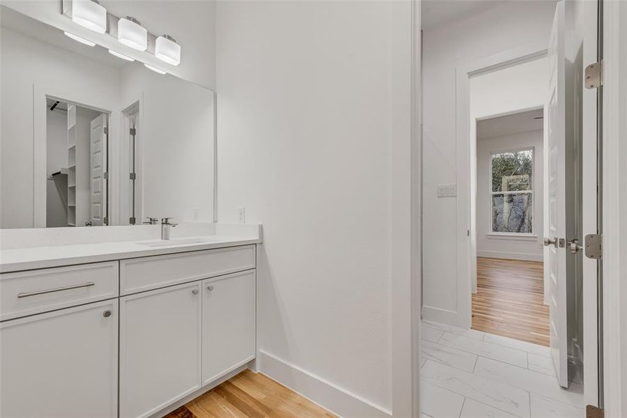 Furnished interior view inside a new home in , Dallas (Image 16).