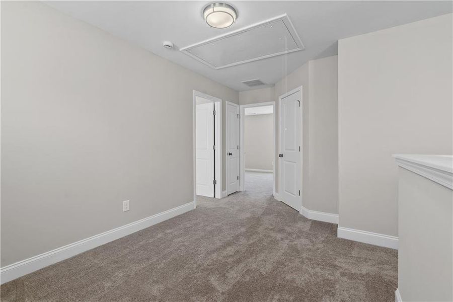 Spacious, unfurnished interior of a new home in Edenglen, Buford (Image 26).