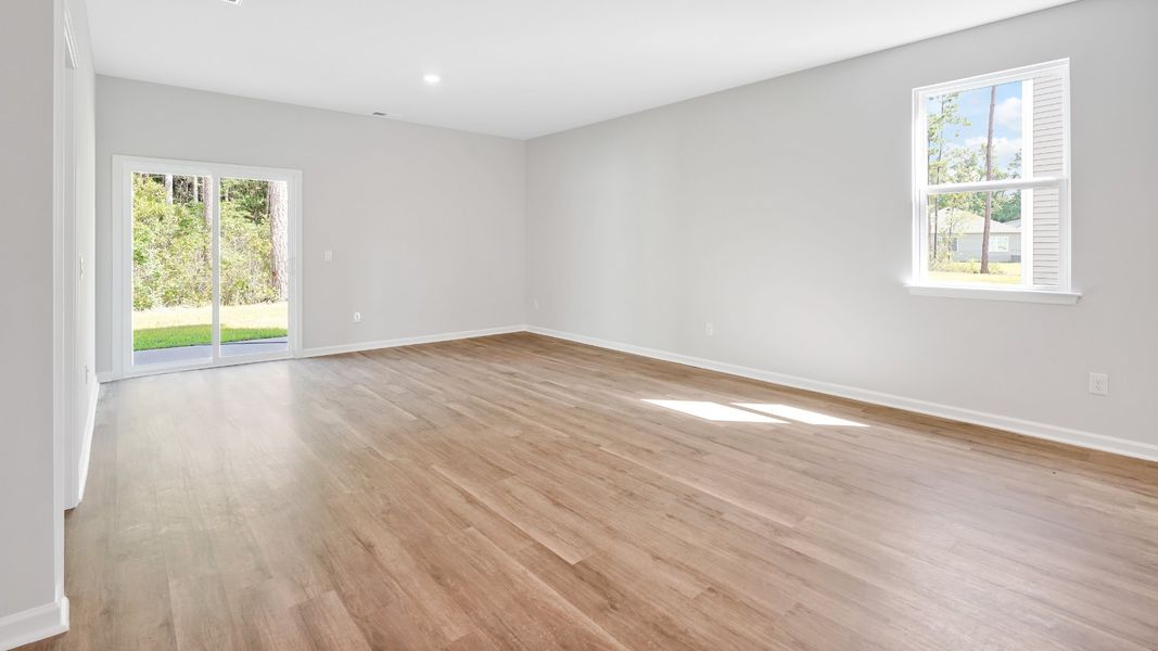 Spacious, unfurnished interior of a new home in The Pines at Blake Farm, Wilmington (Image 17).