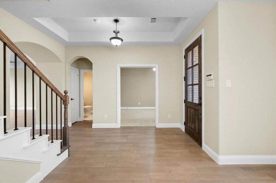 Spacious, unfurnished interior of a new home in Massey Meadows, Midlothian (Image 25).