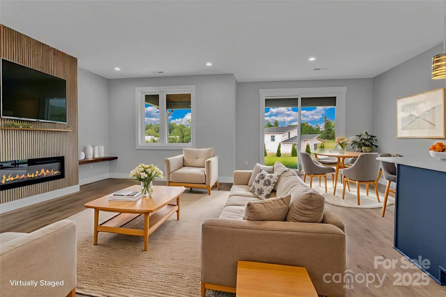 VIRTUALLY STAGED VIRTUALLY STAGED