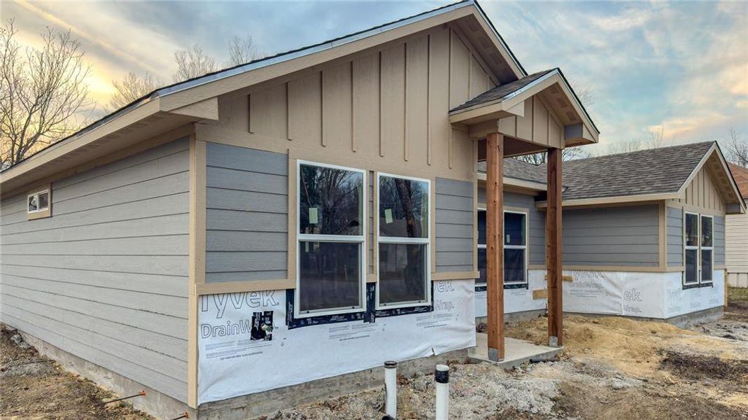 Image 8 of a home in . Image 8 of a home in .