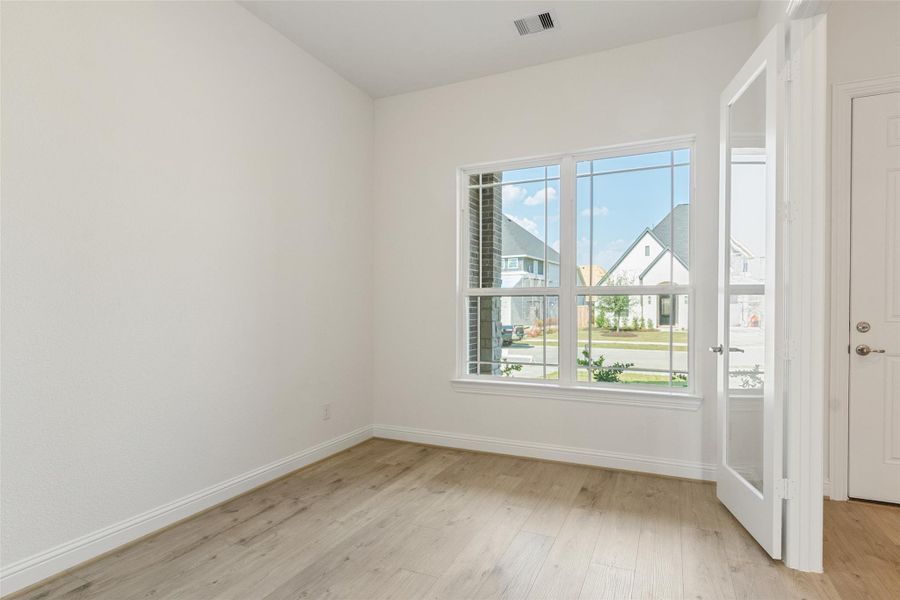 Spacious, unfurnished interior of a new home in Brookewater, Rosenberg (Image 19). Spacious, unfurnished interior of a new home in Brookewater, Rosenberg (Image 19).
