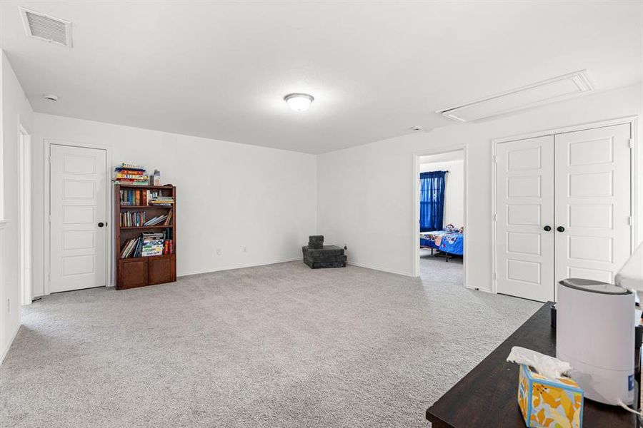 Spacious, unfurnished interior of a new home in Waterscape 50s Sales Phase 2, Royse City (Image 14).