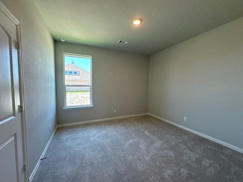 Spacious, unfurnished interior of a new home in Cedar Ridge Estates, Anna (Image 18).