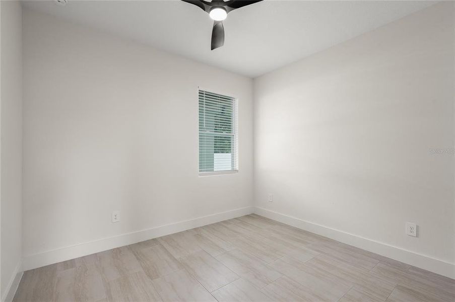 Spacious, unfurnished interior of a new home in , Debary (Image 38).