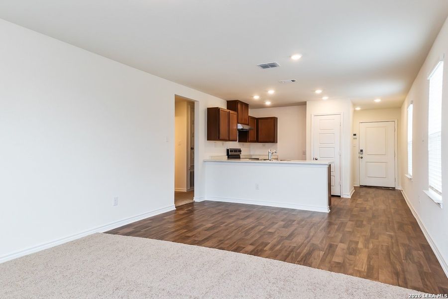 Spacious, unfurnished interior of a new home in Southton Cove, Elmendorf (Image 9). Spacious, unfurnished interior of a new home in Southton Cove, Elmendorf (Image 9).