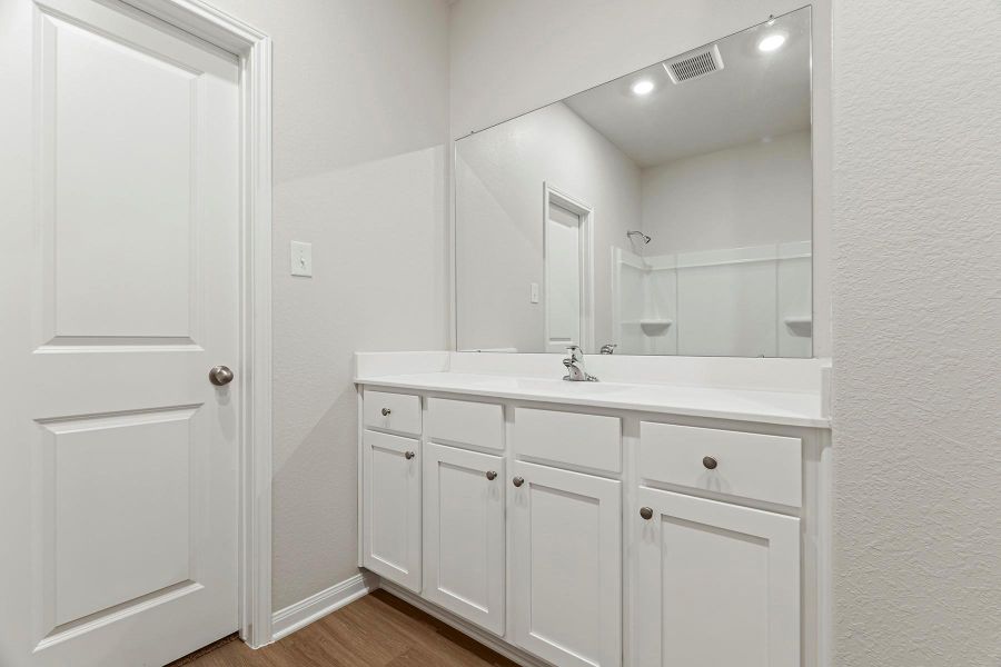 Furnished interior view inside a new home in Emberly, Beasley (Image 9).