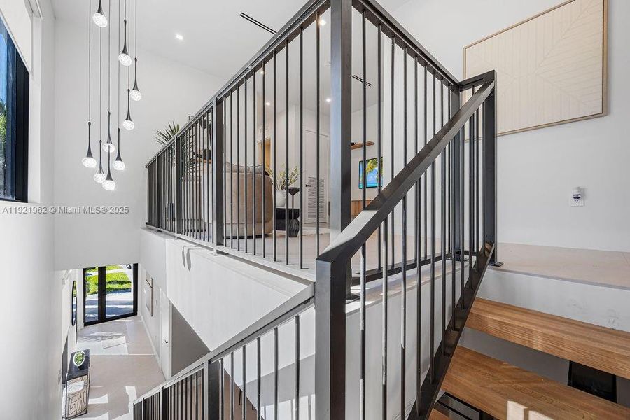 Furnished interior view inside a new home in , Fort Lauderdale (Image 47).