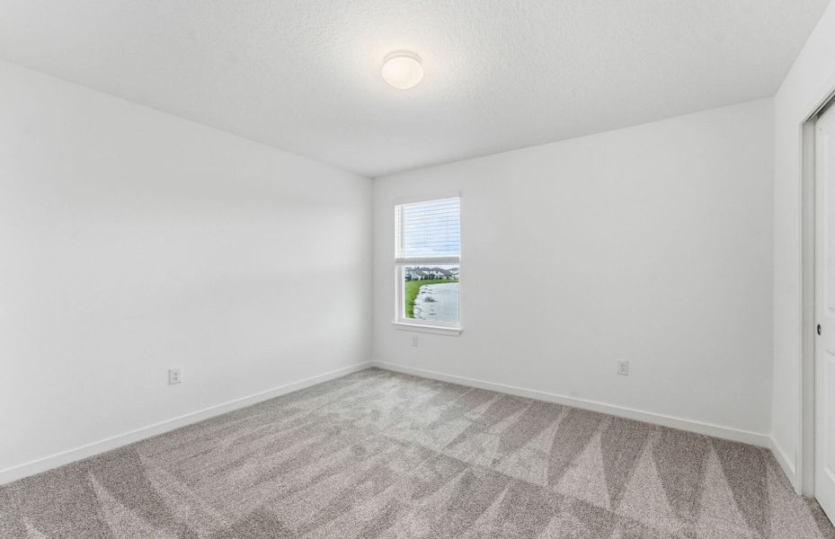 Spacious, unfurnished interior of a new home in Oakfield Trails, Parrish (Image 19).