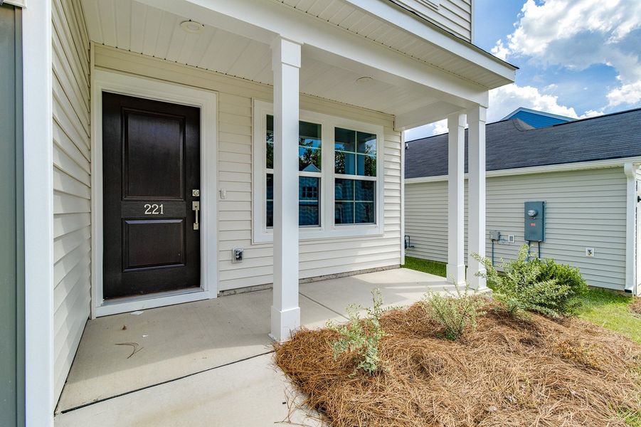Exterior details and patio area of a home in Killians Crossing, Blythewood (Image 3).