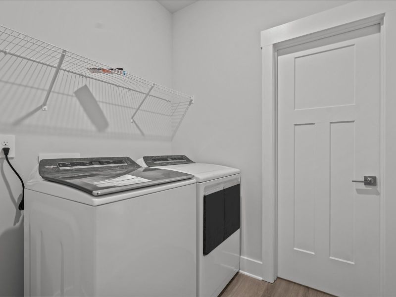 Close-up of interior finishes inside a home in Riverwood Farm, Piedmont (Image 10).