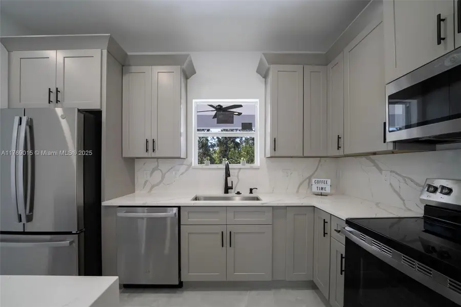 Furnished interior view inside a new home in , Lehigh Acres (Image 5).