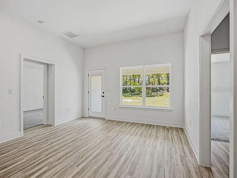 Spacious, unfurnished interior of a new home in Briarwood, Alachua (Image 13). Spacious, unfurnished interior of a new home in Briarwood, Alachua (Image 13).