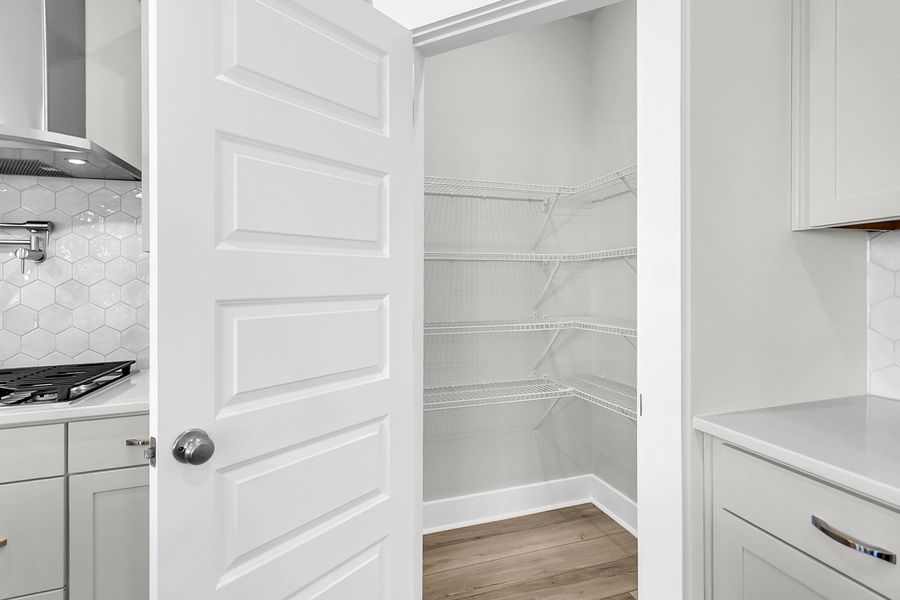 Image 46 of a home in Hewing Farms.