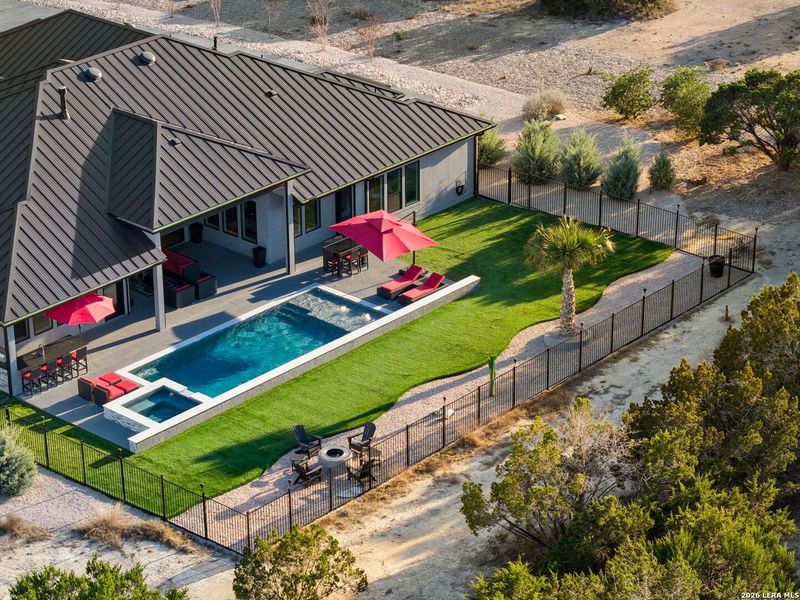 Community amenities in , Canyon Lake (Image 50).