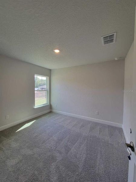 Spacious, unfurnished interior of a new home in , Ocala (Image 22).