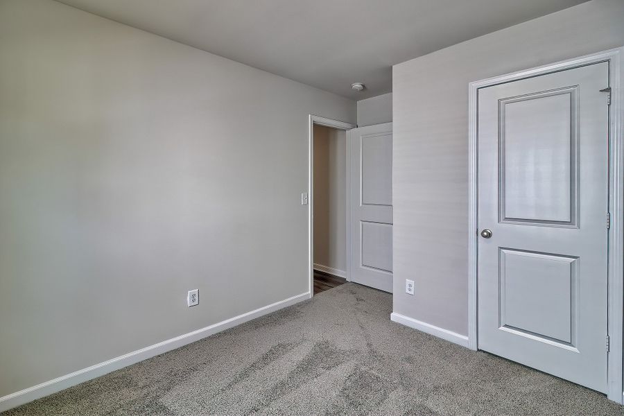 Spacious, unfurnished interior of a new home in Canary Woods, Hopkins (Image 18).