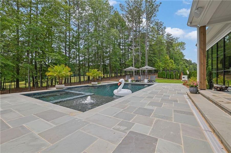 Community amenities in , Canton (Image 40). Community amenities in , Canton (Image 40).