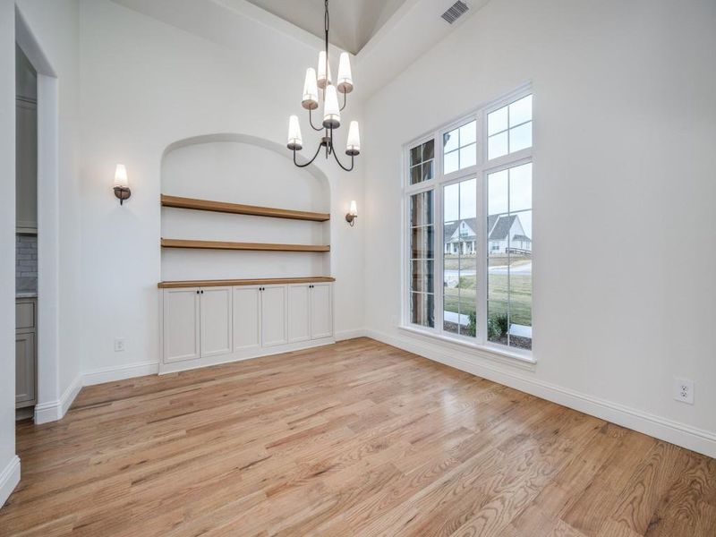 Spacious, unfurnished interior of a new home in , Northlake (Image 23).