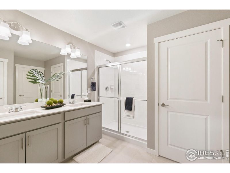 Furnished interior view inside a new home in Lakeside Canyon, Mead (Image 9). Furnished interior view inside a new home in Lakeside Canyon, Mead (Image 9).