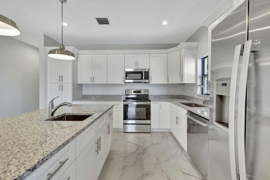 9-web-or-mls-3W7A0175