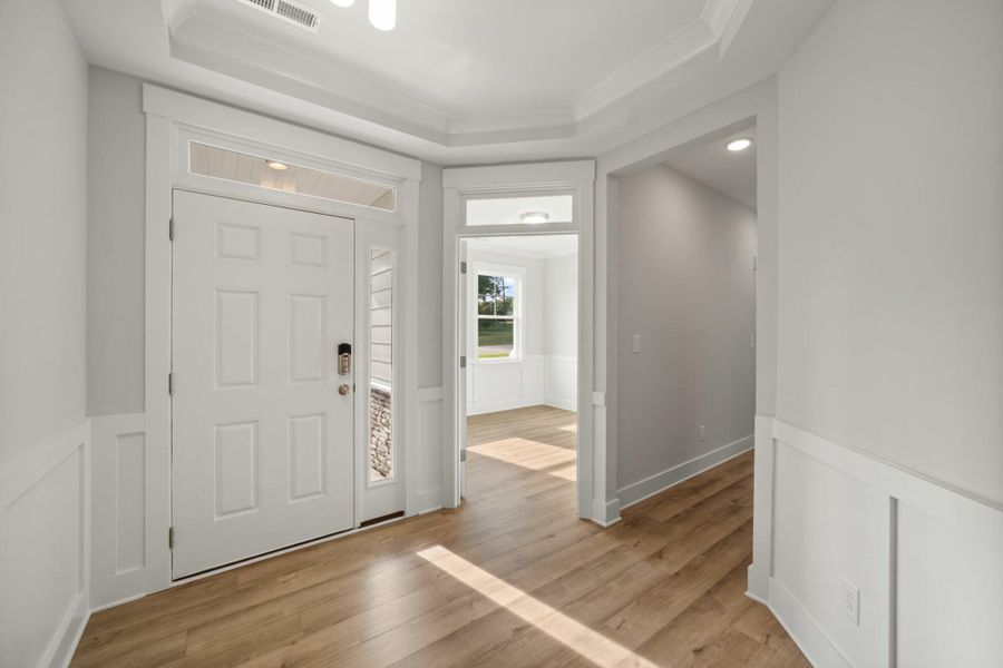 Spacious, unfurnished interior of a new home in Redland, Advance (Image 18).