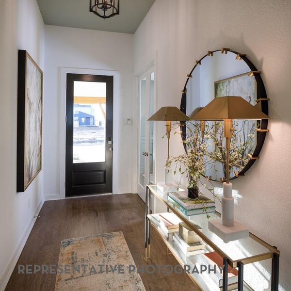 Furnished interior view inside a new home in ARTAVIA, Conroe (Image 17).