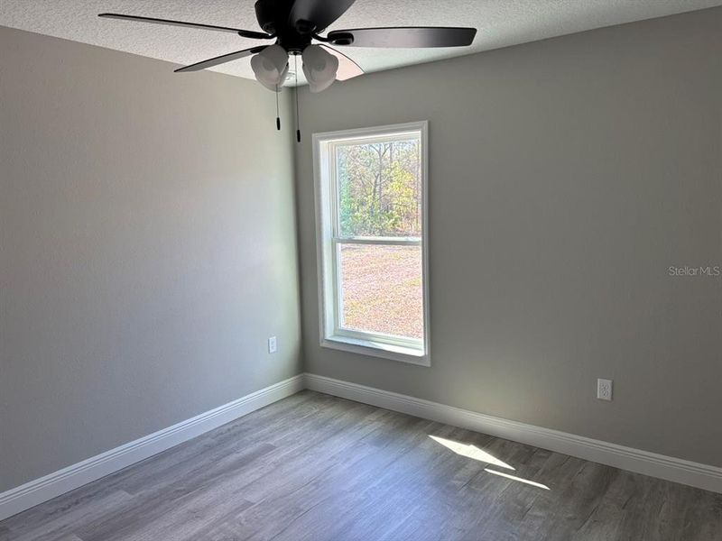 Spacious, unfurnished interior of a new home in , Dunnellon (Image 26).