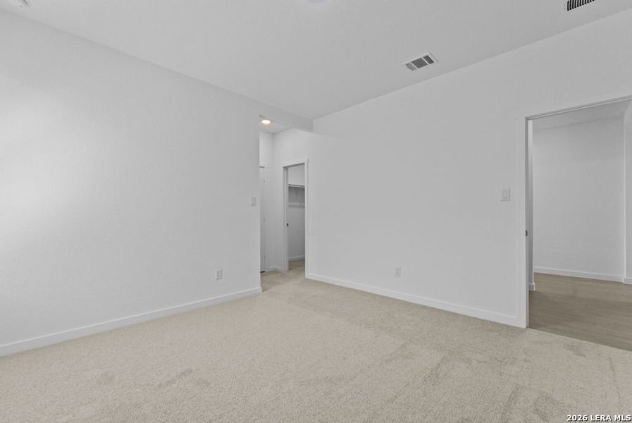 Spacious, unfurnished interior of a new home in Brookmill, San Antonio (Image 29).