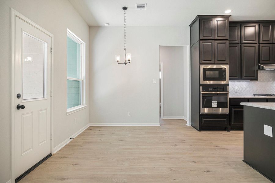 Image 35 of a home in Oakwood Ranch. Image 35 of a home in Oakwood Ranch.