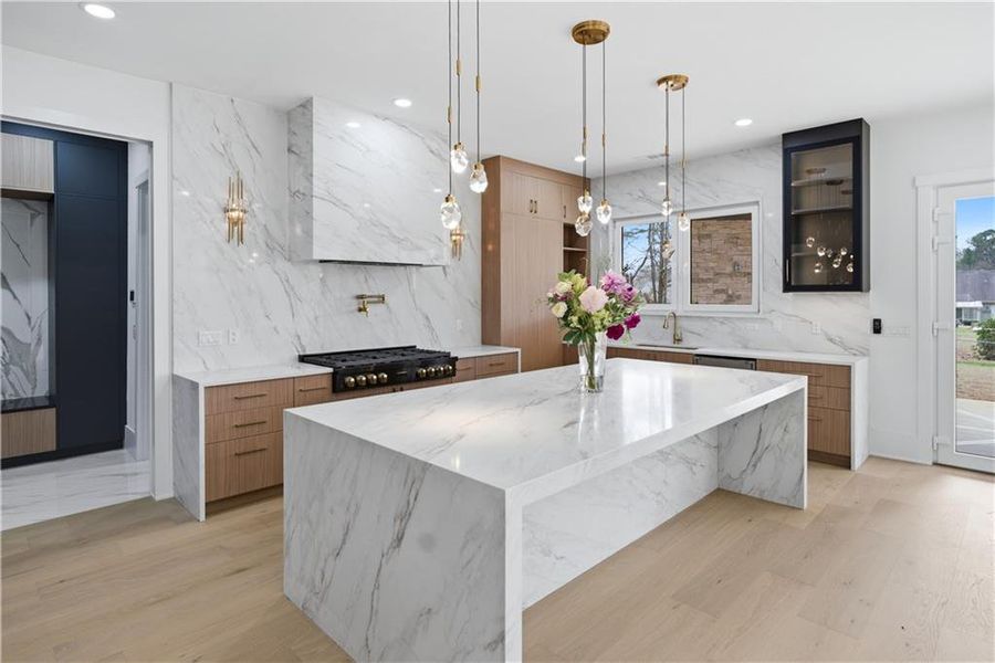 Furnished interior view inside a new home in , Buford (Image 10).