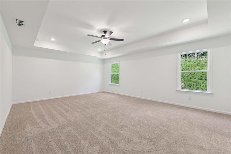 Spacious, unfurnished interior of a new home in Creekside, Dawsonville (Image 35).