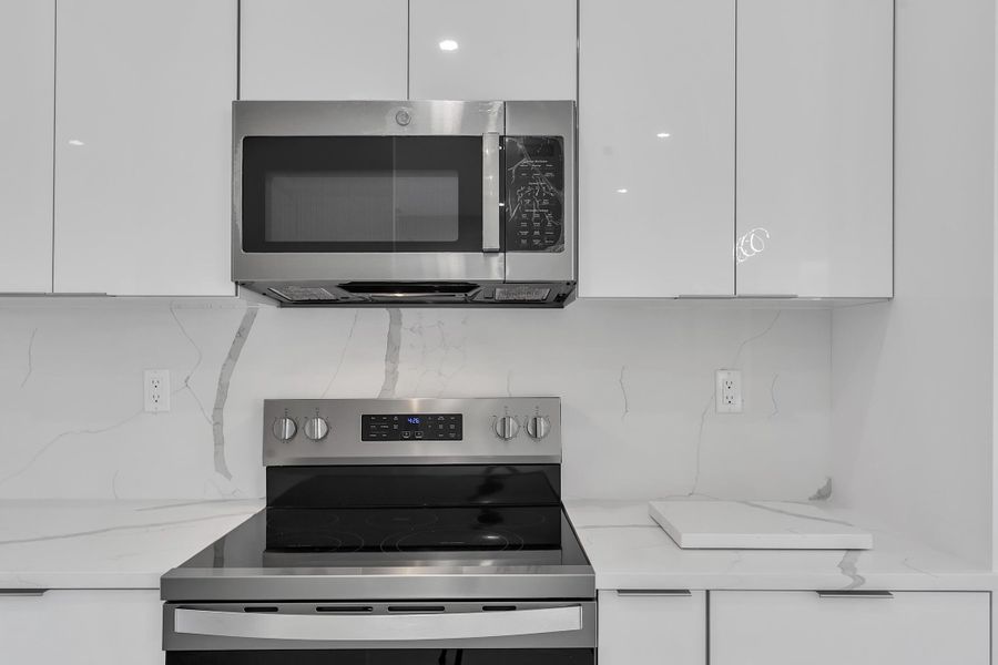 15174 69th Ct N. Loxahatchee 33470 -