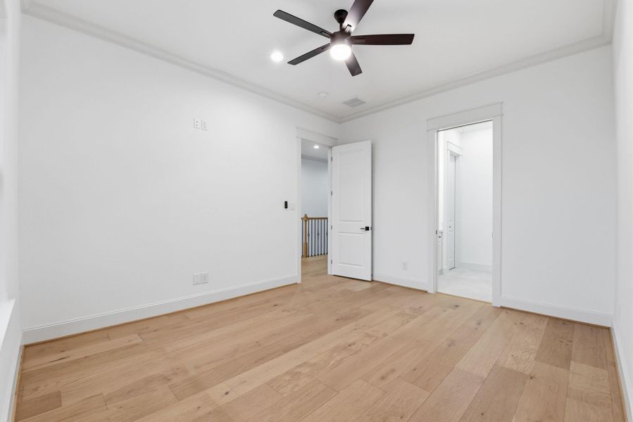 Secondary Bedroom up