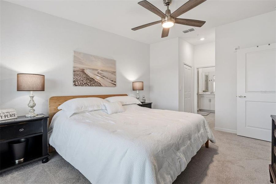 Furnished interior view inside a new home in , Venice (Image 28).