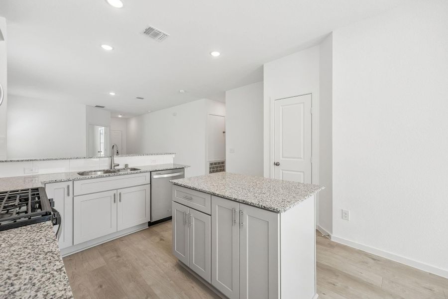 MODEL HOME images may NOT be consistent with the finished product.