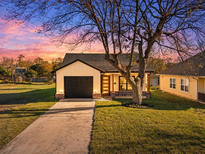 Front exterior of a new home in , Waco, TX, highlighting curb appeal (Image 20).