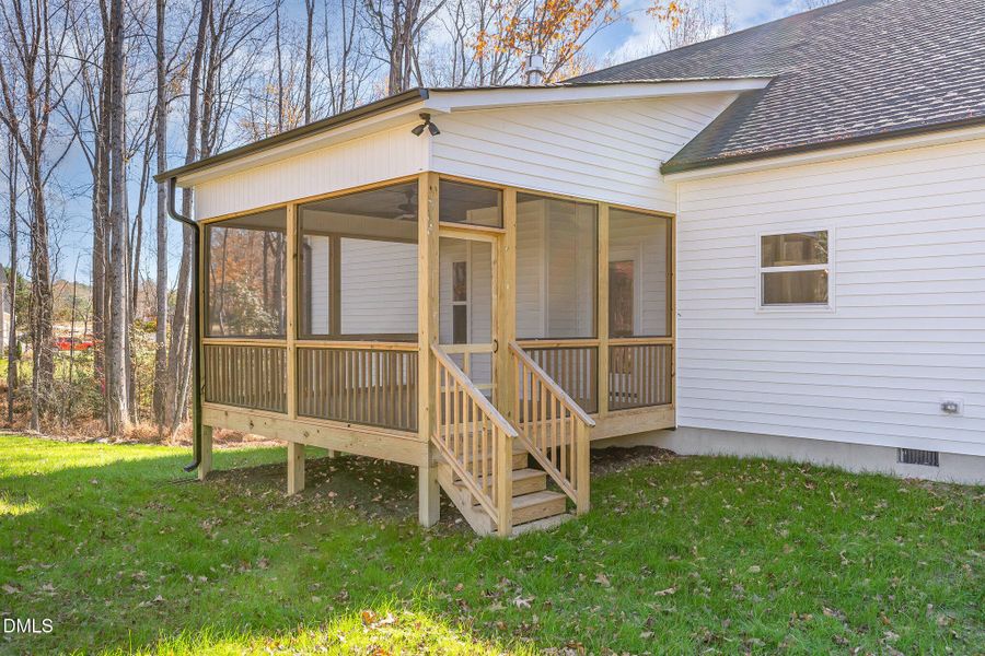 050_wag04159-edit_90 050_wag04159-edit_90