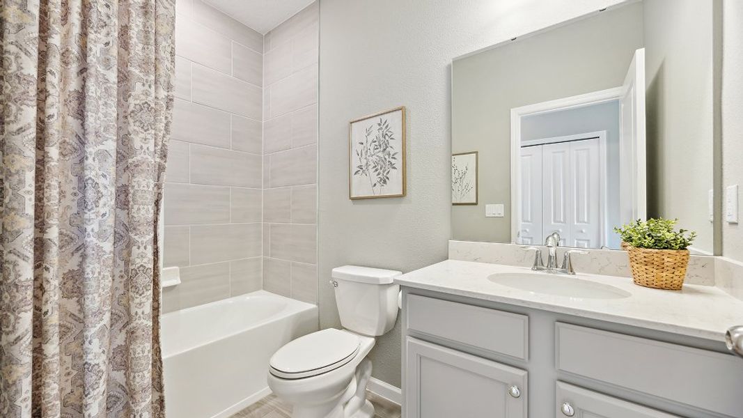 2269 Tivoli Bath2 F1 10 30 25