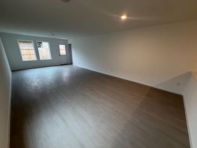Spacious, unfurnished interior of a new home in Pelly Place, Baytown (Image 19).